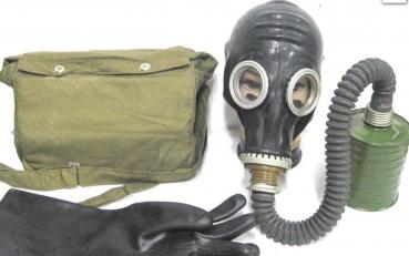Russiche Gasmaske Schutzmaske ABC Filter Tasche Gummischlauch Latex Fetisch NVA