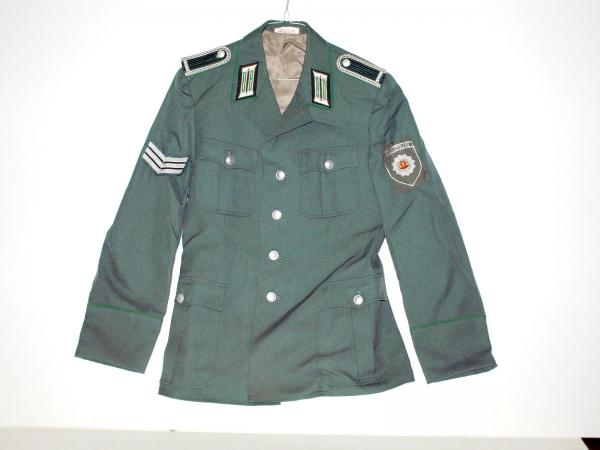 DDR Polizei -Jacken Effekten Schulterstücke Faschingsartikel Fasching Gr. 46 NVA